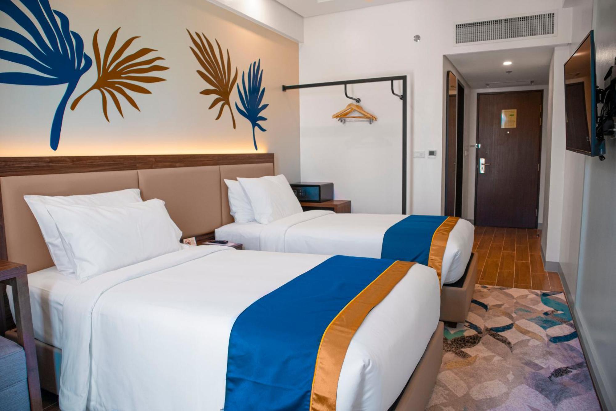 Kingsford Hotel Manila Paranaque City Екстериор снимка
