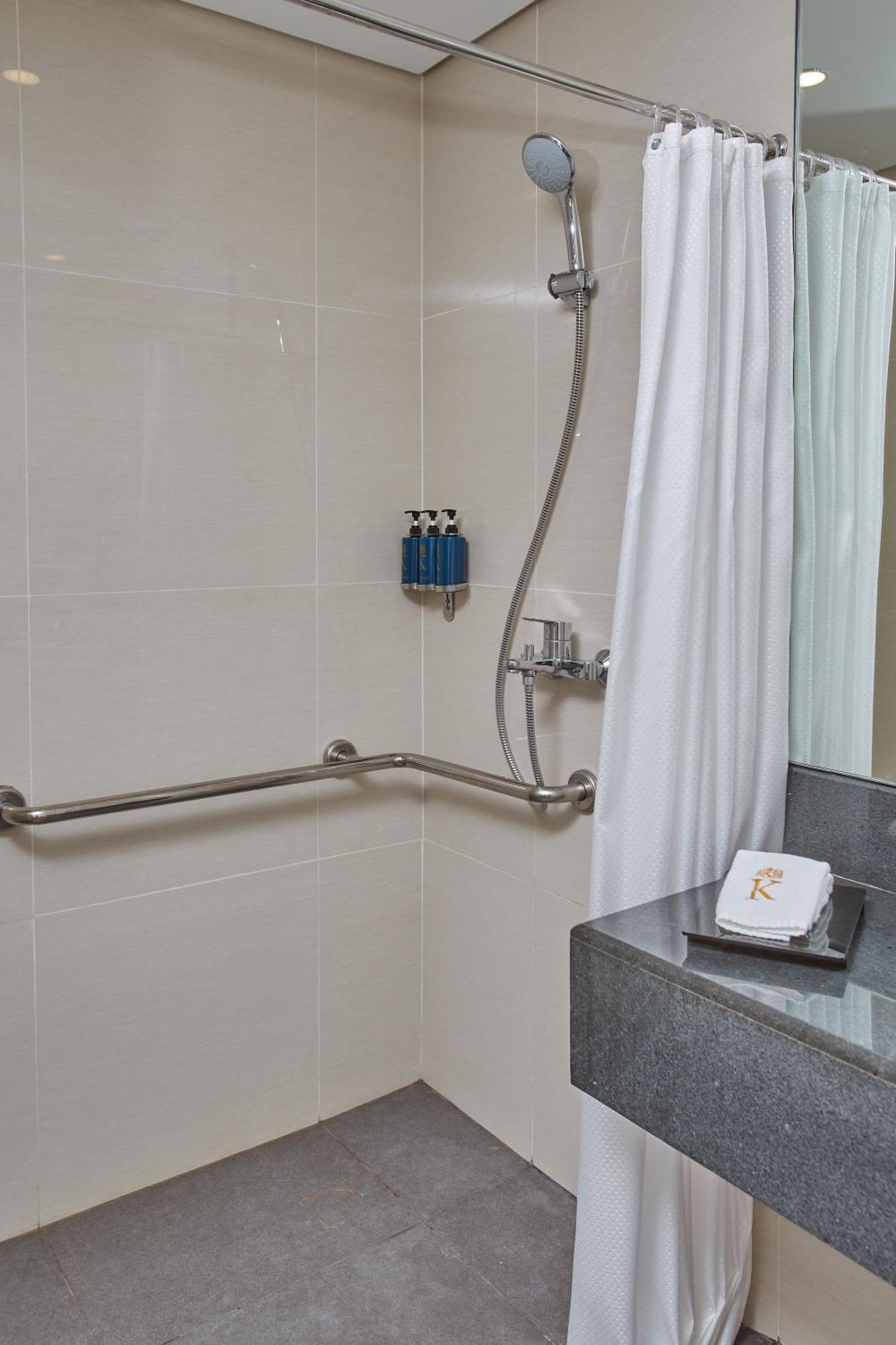 Kingsford Hotel Manila Paranaque City Екстериор снимка